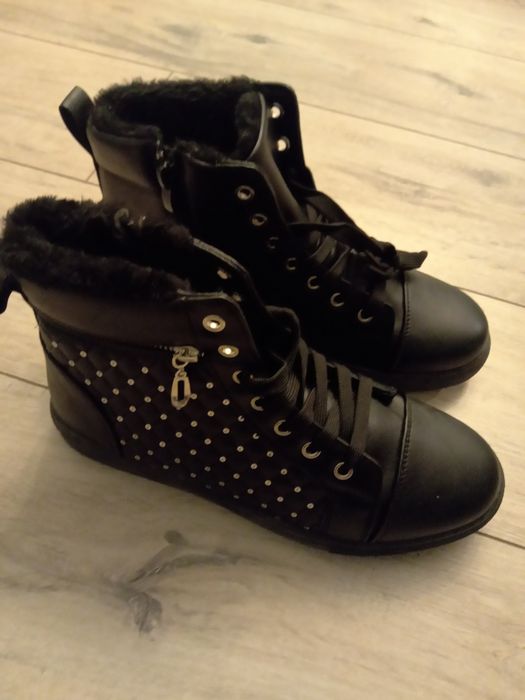 Buty, półbuty, botki damskie, młodzieżowe. Ocieplane. 39