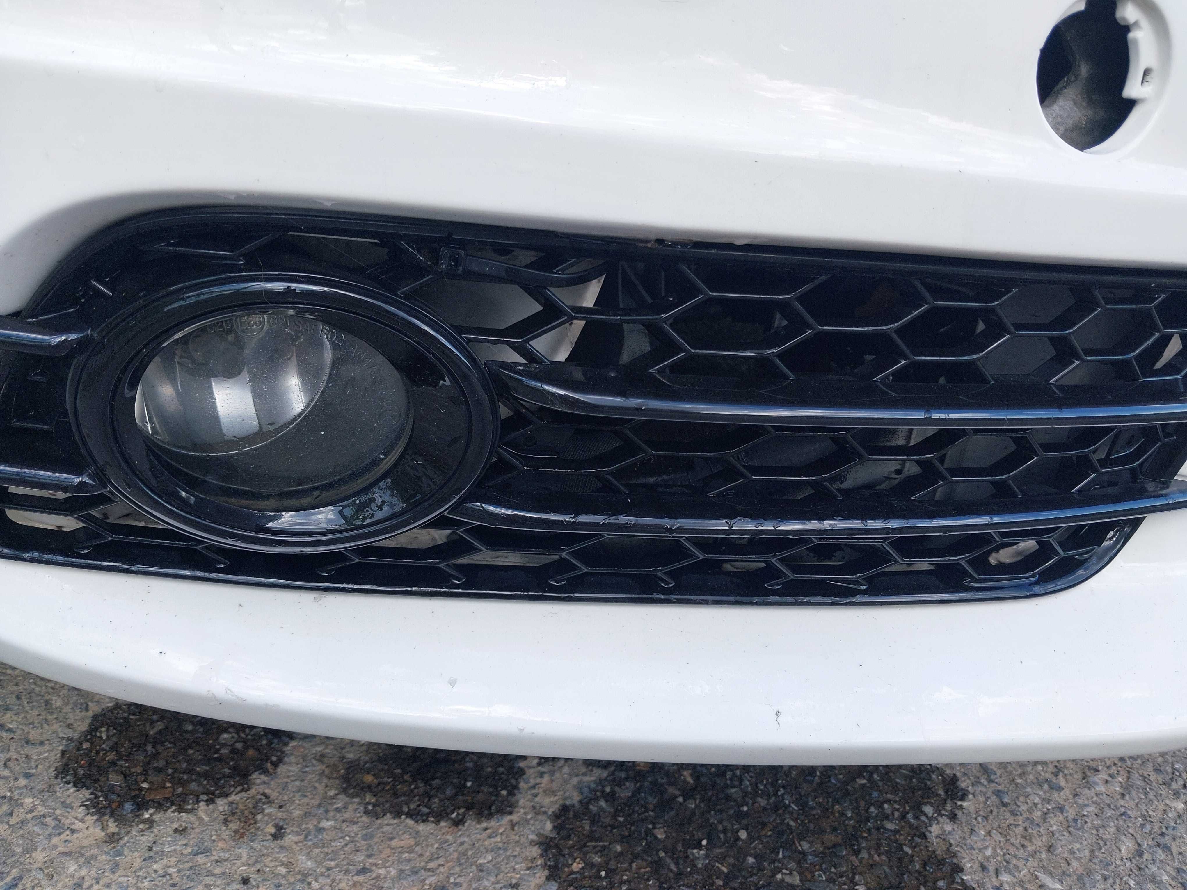 Zderzak Przód Przedni Audi a4 b8 S-Line Spryski Plaster Miodu LY9C