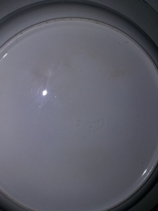 Cztery,stare,ceramiczne talerze z sygnaturami recznie malowane