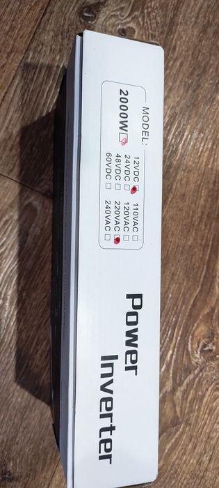 Інвертор 12В/220 Вольт, потужність 2000 Вт