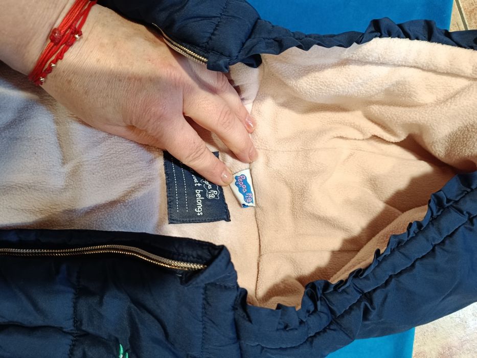 Śliczna kurteczka Świnka Peppa 98-104