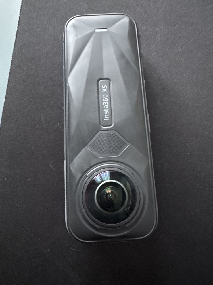Insta360 X5 - Como Nova