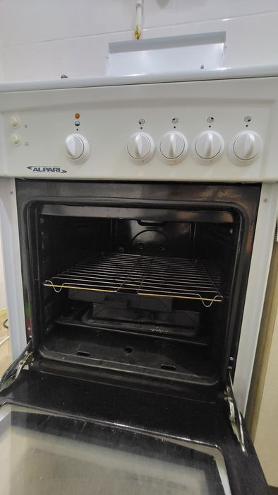 Продам газову плиту вз ідеальному стані.