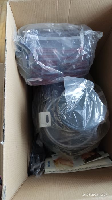 Соковыжималка универсальная Philips. Мощность 700 Вт.
Система прямой