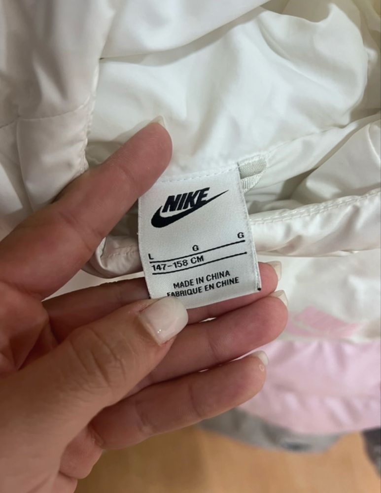 Casaco nike novo