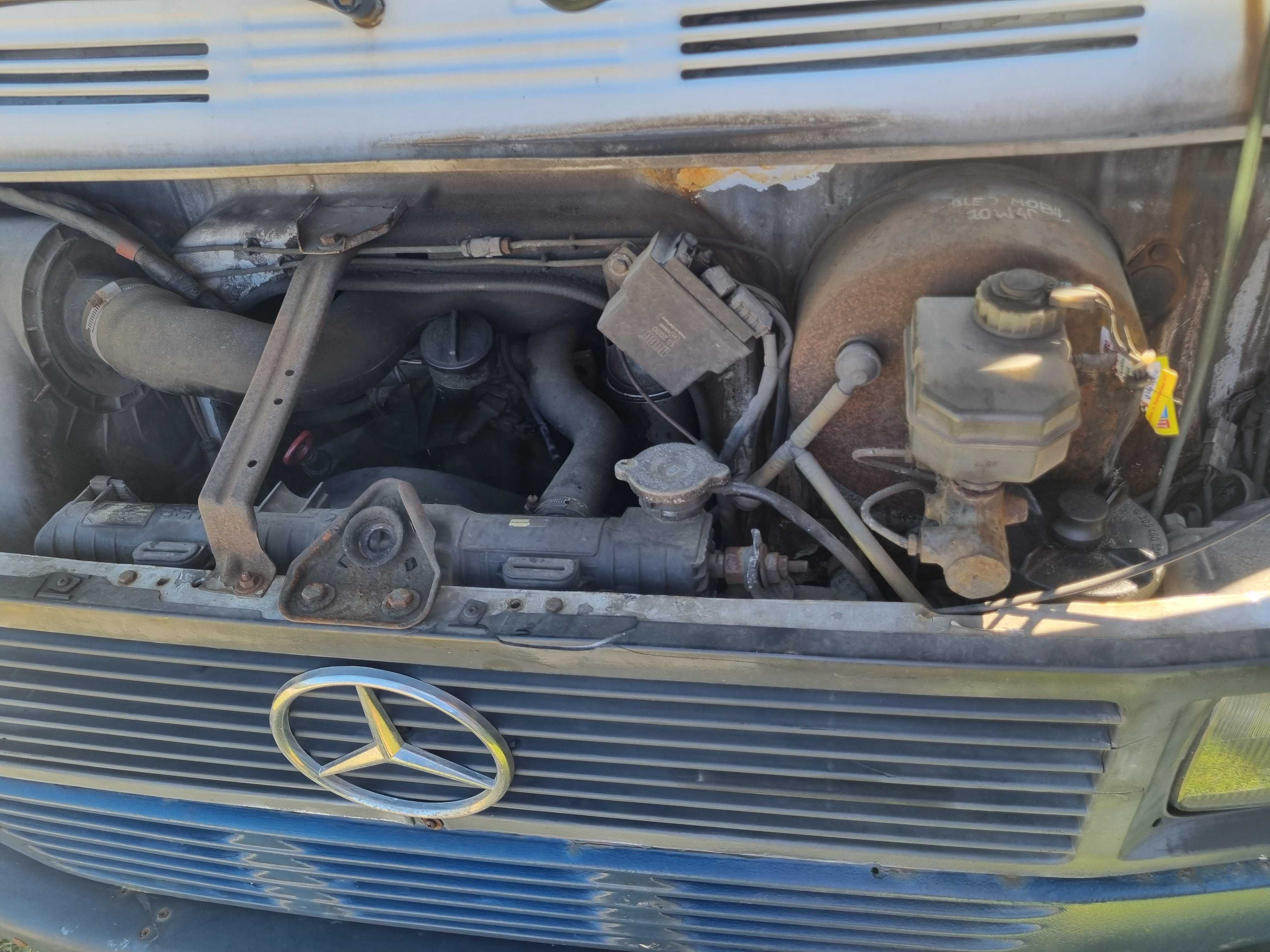 Mercedes-Benz 208 2.3 diesel