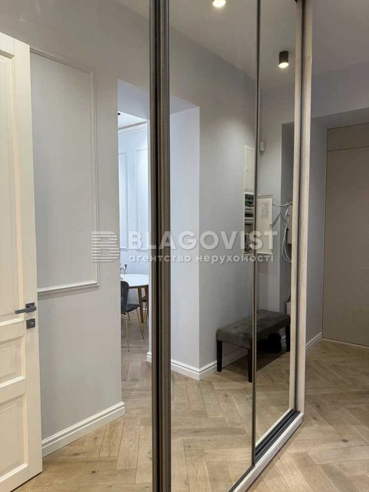 Продаж 2-х кімн кв-ри вул.Антонова Авіаконструктора, 2/32 к1 Сталінка