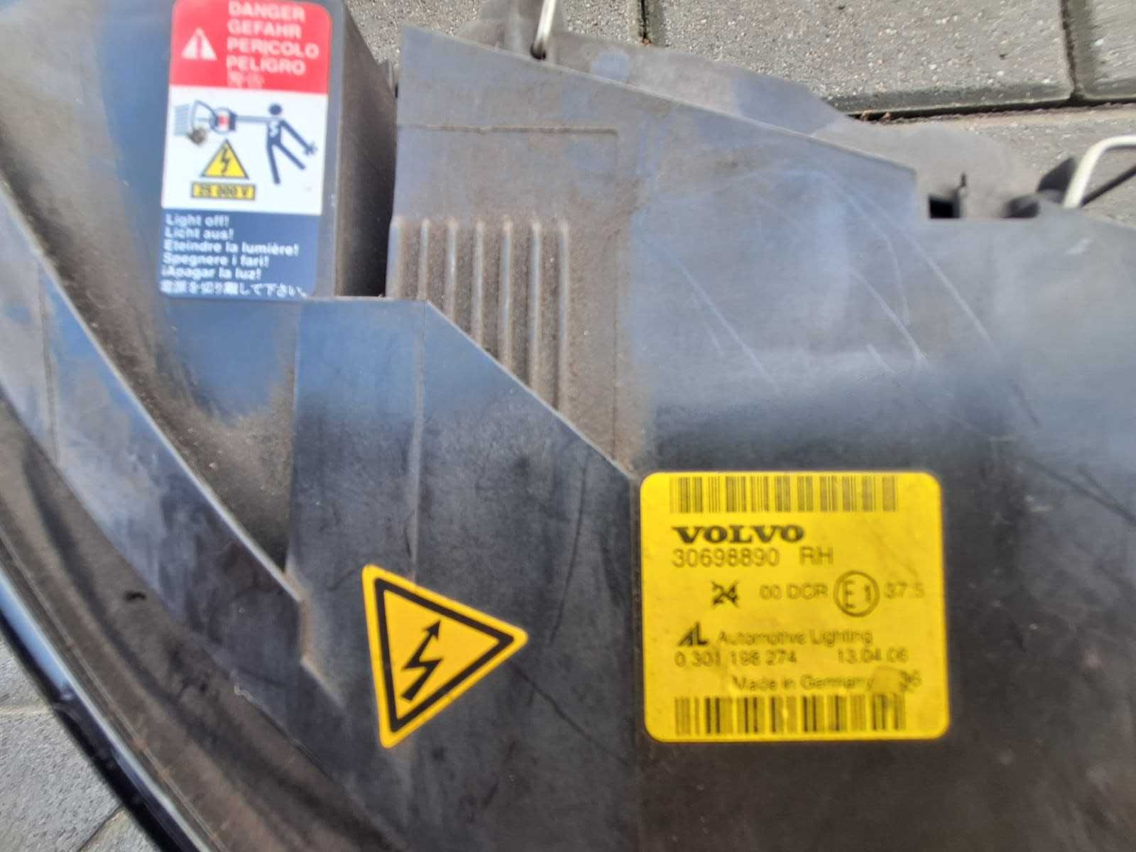 Volvo V50 S40 Xenon prawy stan ładny europa lampa przod