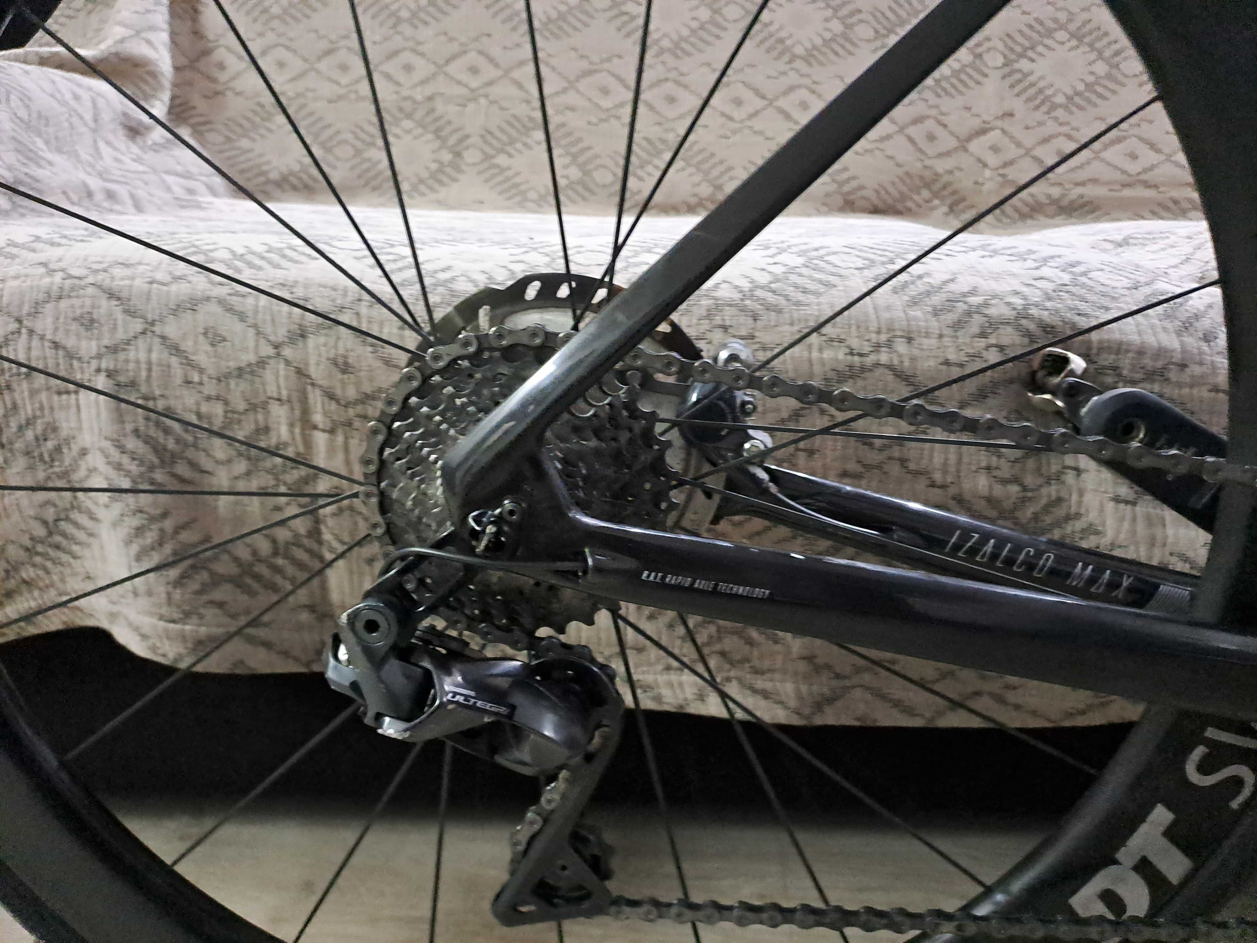 Bicicleta Focus Izalco Max Disc - 9.7