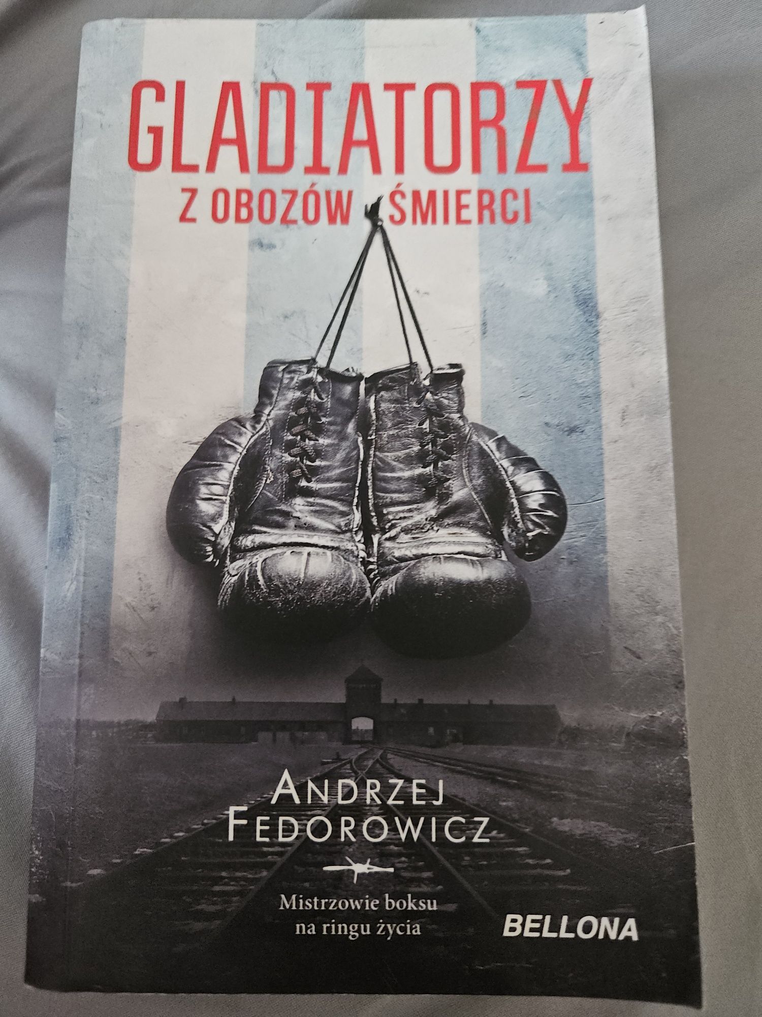 Gladiatorzy z obozów śmieci