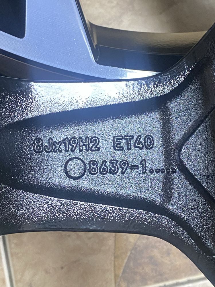 R19 , 5/112 , ET40 , 8J*19H2 , 5FF601025E