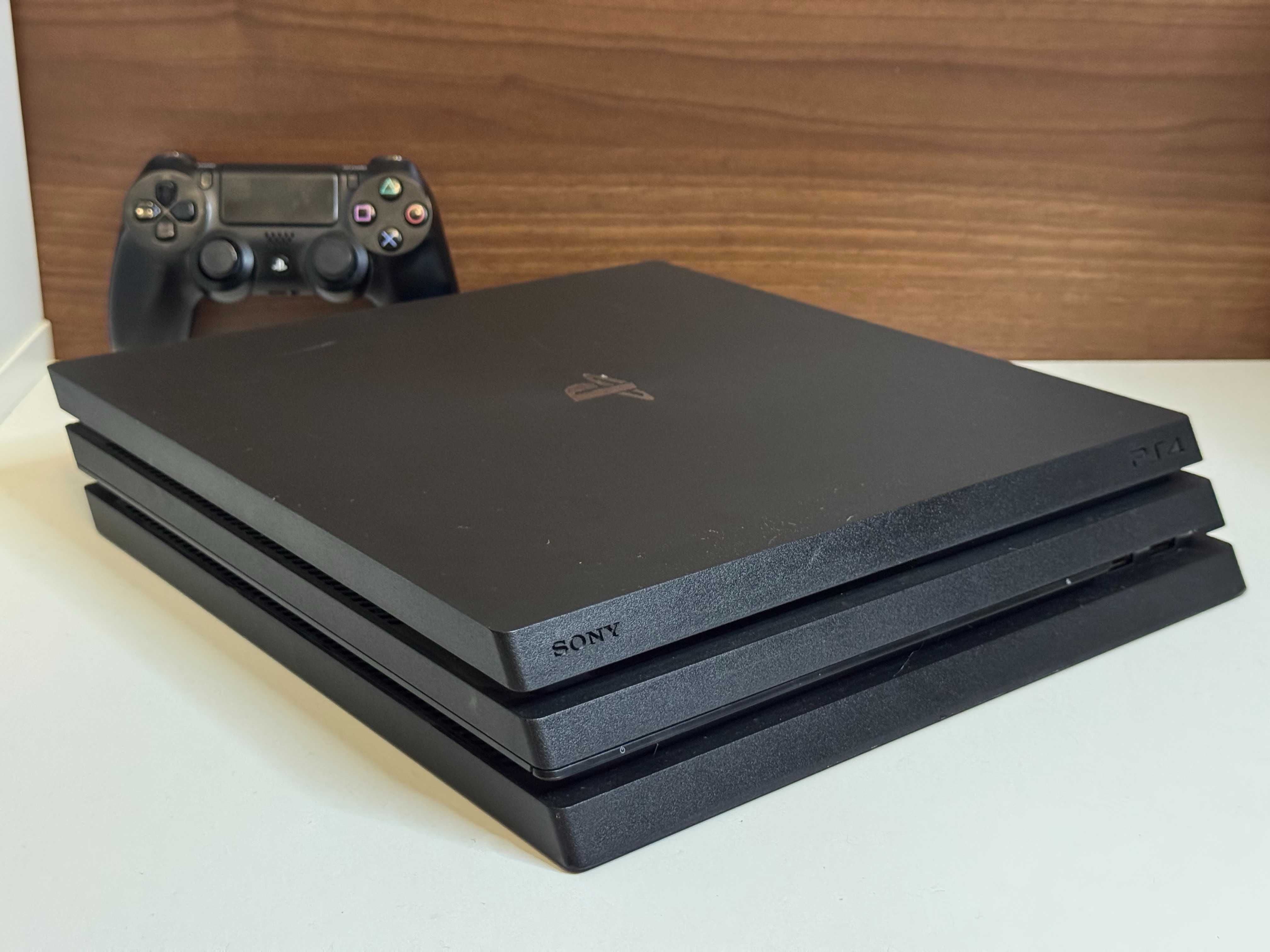 Konsola PlayStation 4 Pro PS4 Pro 1TB z Padem