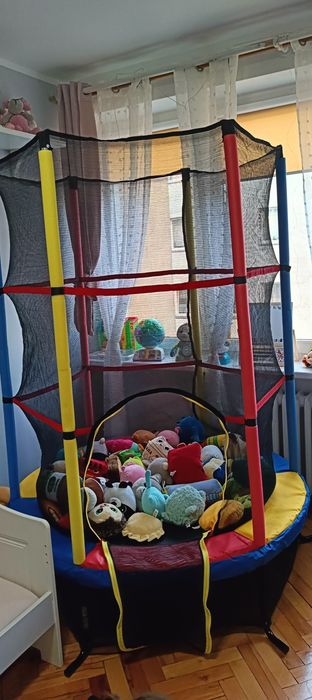Trampolina dla dziecka