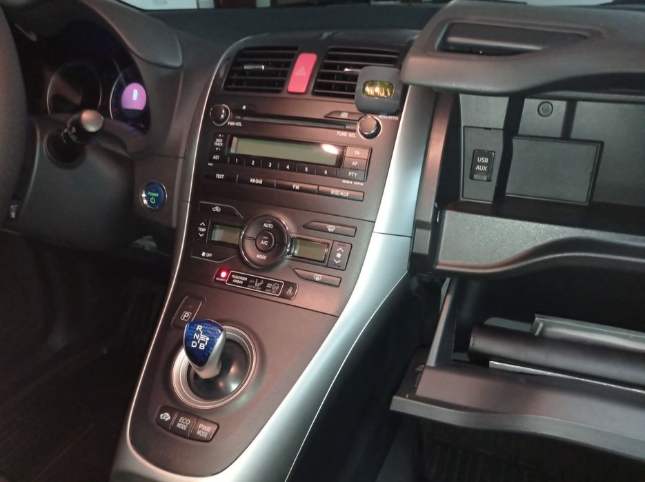 Toyota Auris 1.8hibrido Nacional