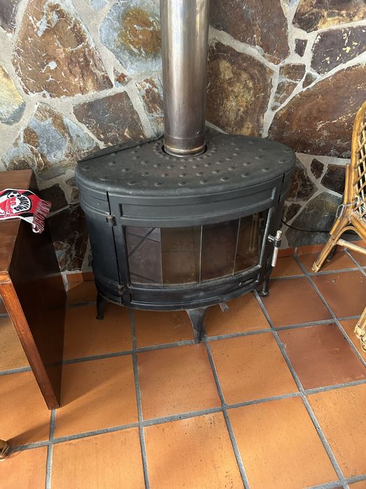 Salamandra Invicta ferro fundido