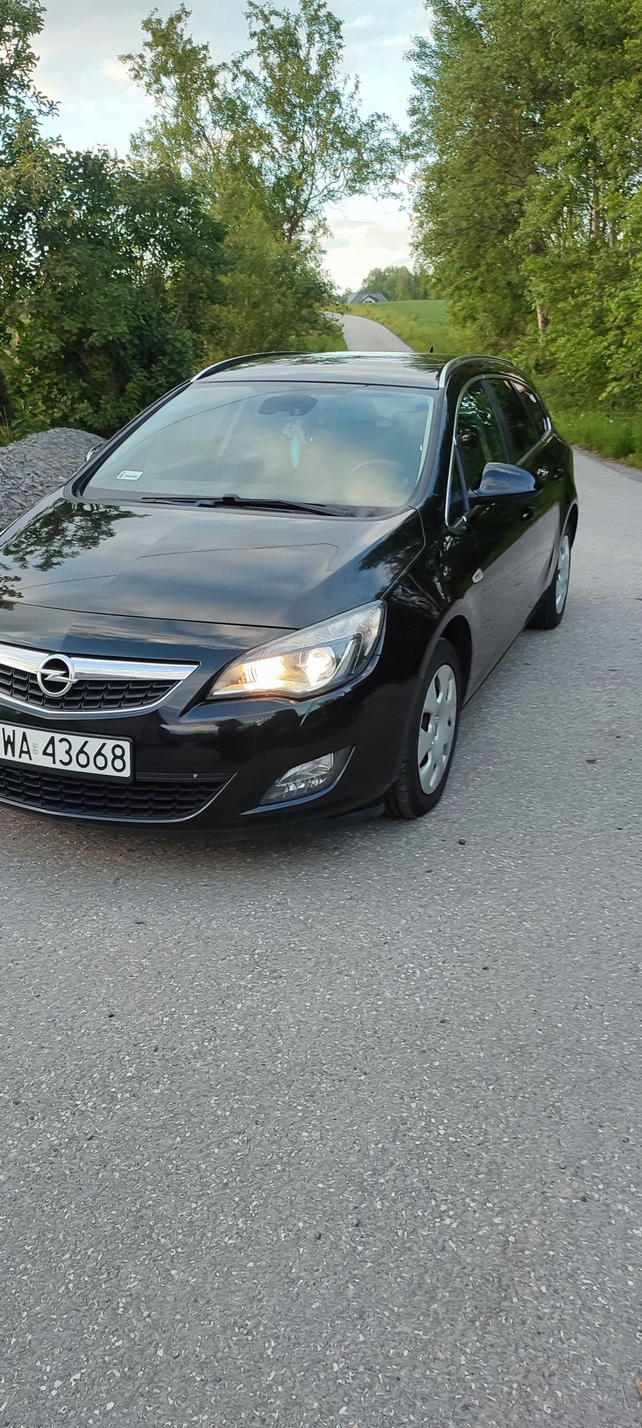 Opel Astra J SPORT TOURER 2.0 CDTi Bogate wyposażenie/skóra/Xenon.