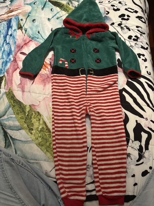 Roupa crianca praticamente nova