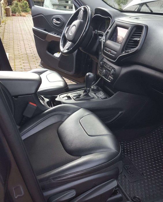 Jeep Cherokee, 2019, 2.4