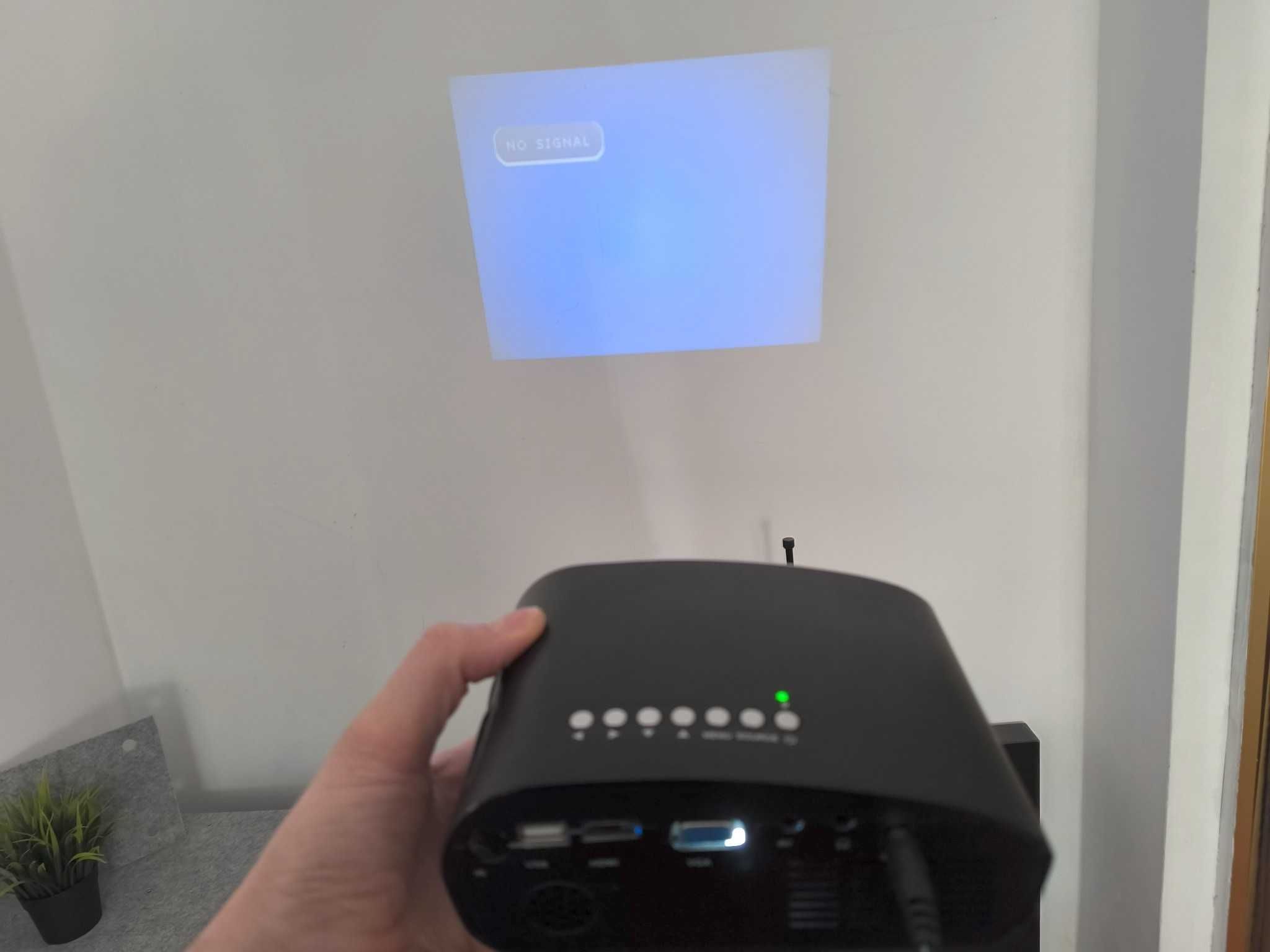 Przenośny Mini Projektor LED HDMI VGA – Idealny do domu!