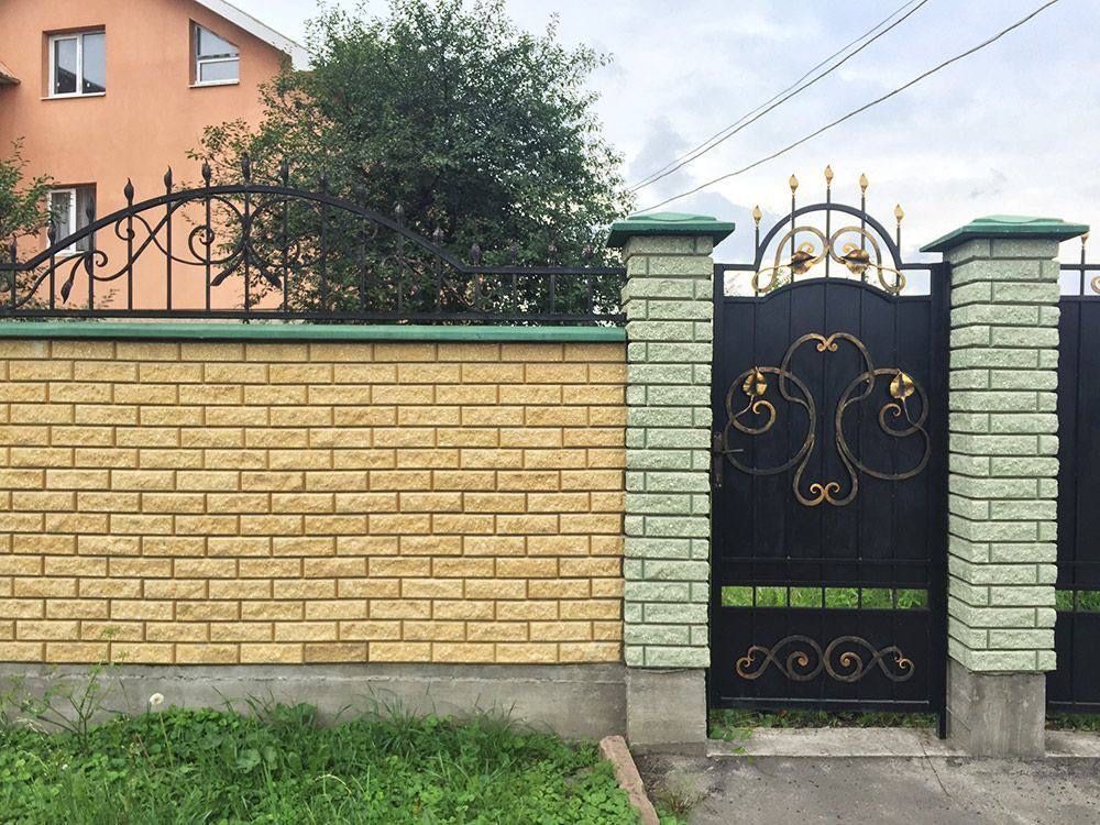 Цегла КАЯ Лєго для стовпців та підмурівки дашки на складі у Львові.