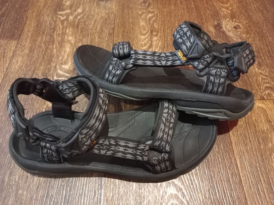 Сандалии TEVA 44,5 размер