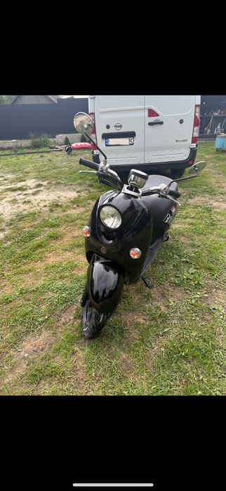 Скутер Yamaha vino 4т інжектор продам