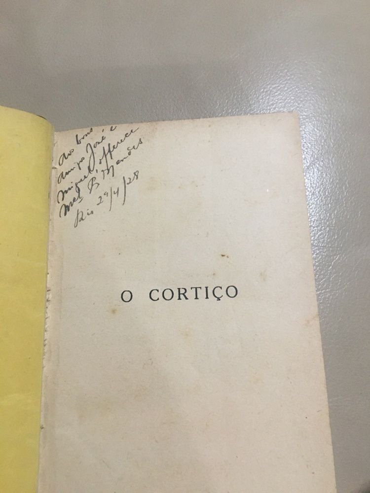 Livro “O cortiço” de Aluizio Azevedo de 1925