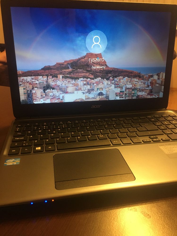 Laptop Acer stan idealny