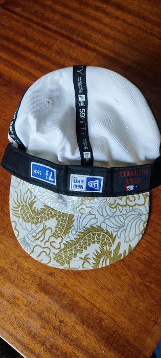 Продам 2 кепкі в хорошому стані