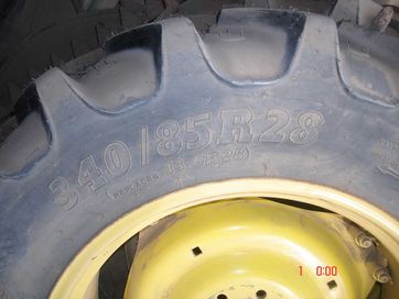 Koła z oponami 13.6R28 340/85R28 John Deere 5055E