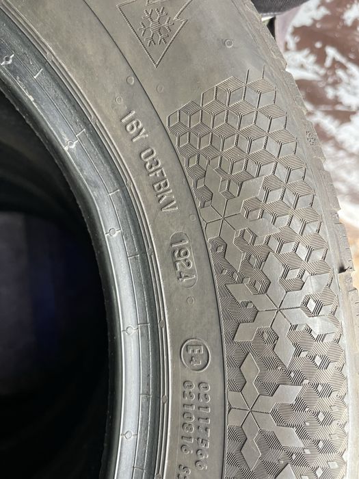 Шины 235/55 R17 Continental б/у комплект зима 5,5/6 U7