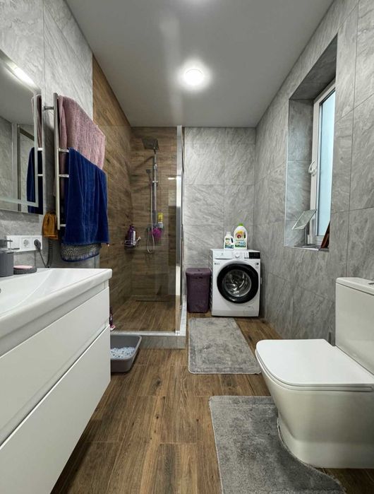 Современный 2-х этажный дом в Усатово, с евроремонтом!