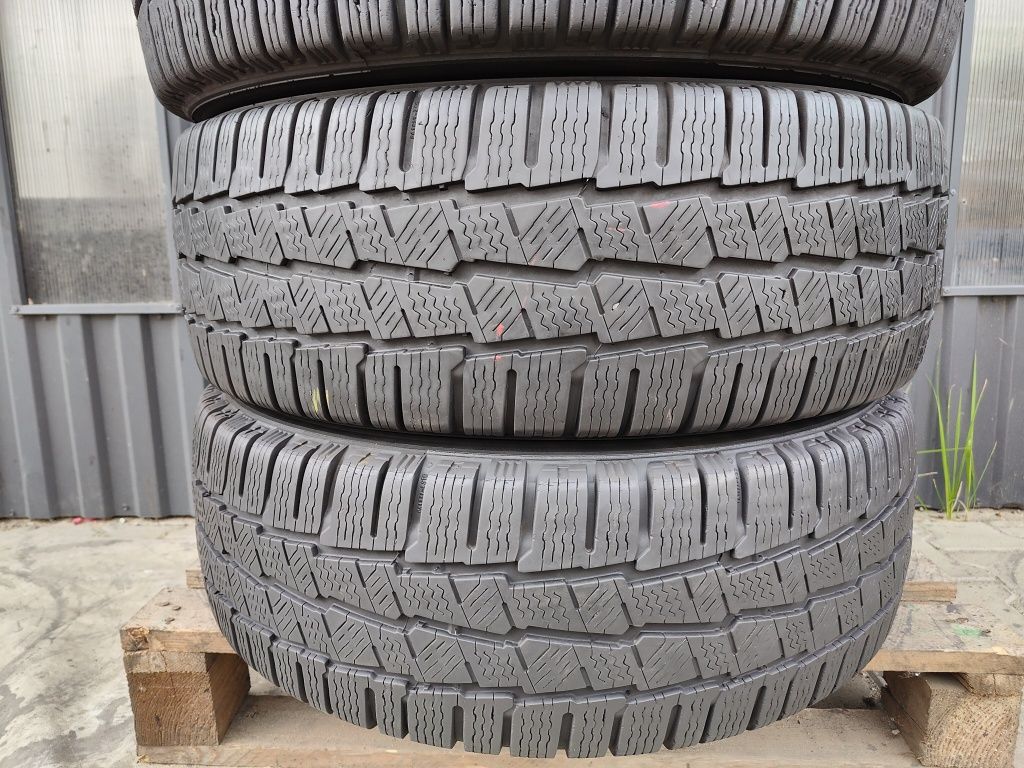 235/65/16C Michelin Agilis Alpin komplet