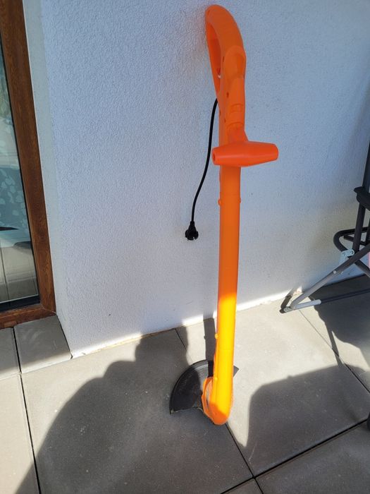 Podkoszarka żyłkowa