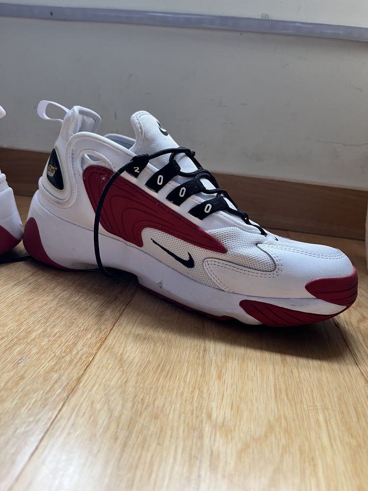 Nike zoom 2000 vermelhas