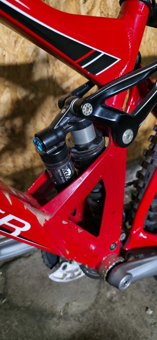 Mondraker summum dh,enduro,fr,speciaized, trek,scot