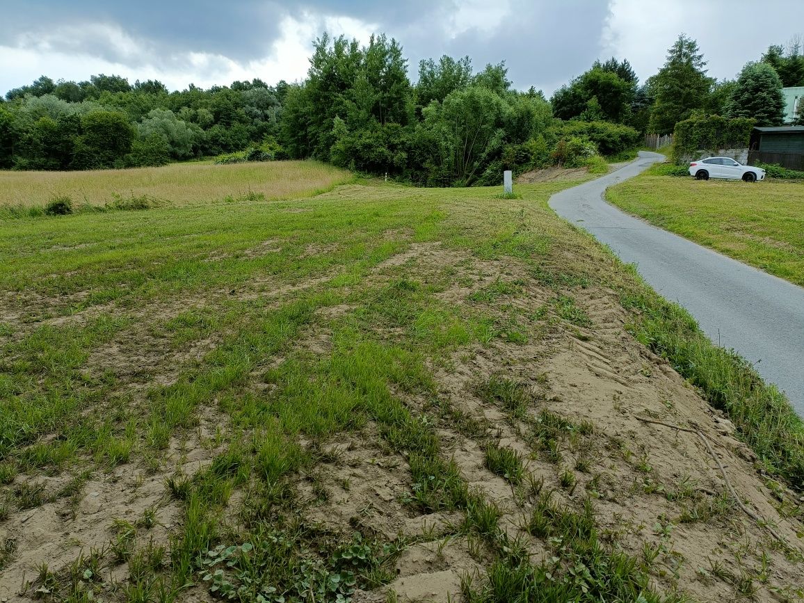 Działka o zabudowie mieszkalno- letniskowej 11 arów.