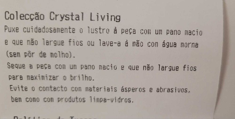 Colar de prata dourada com um coração e uma pedra de cristal Swarovski