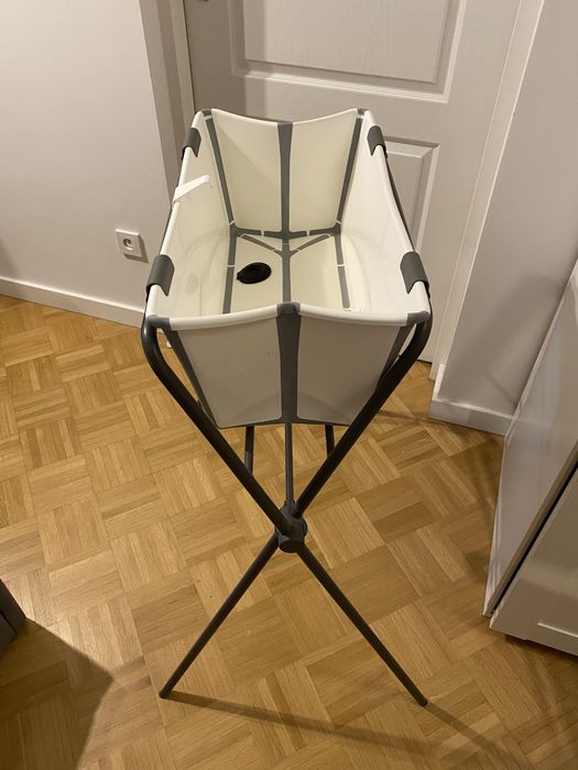 Wanienka Stokke ze Stelazem Flexi