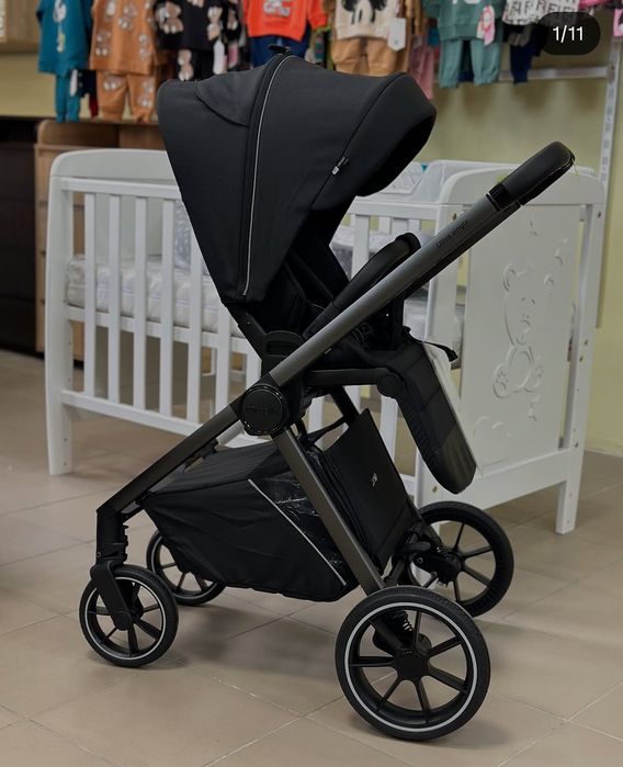 Прогулянкова коляска