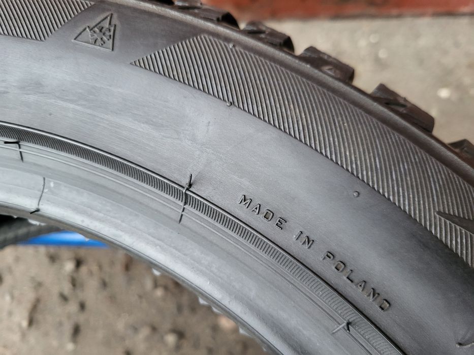 225/50/17 R17 Bridgestone Blizzak LM001 2шт ціна за 1шт шини