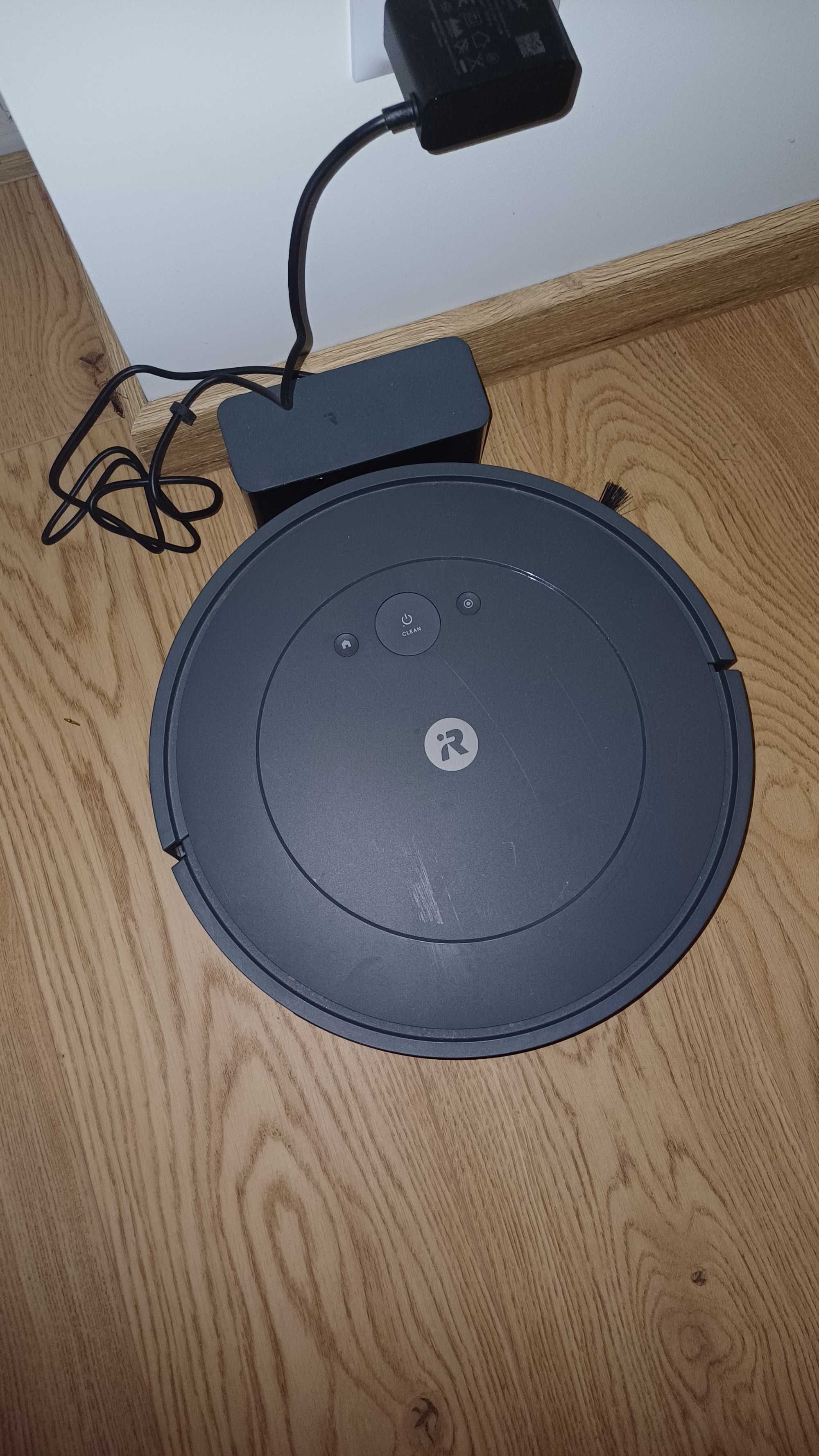 I Robot Roomba Combo Essential