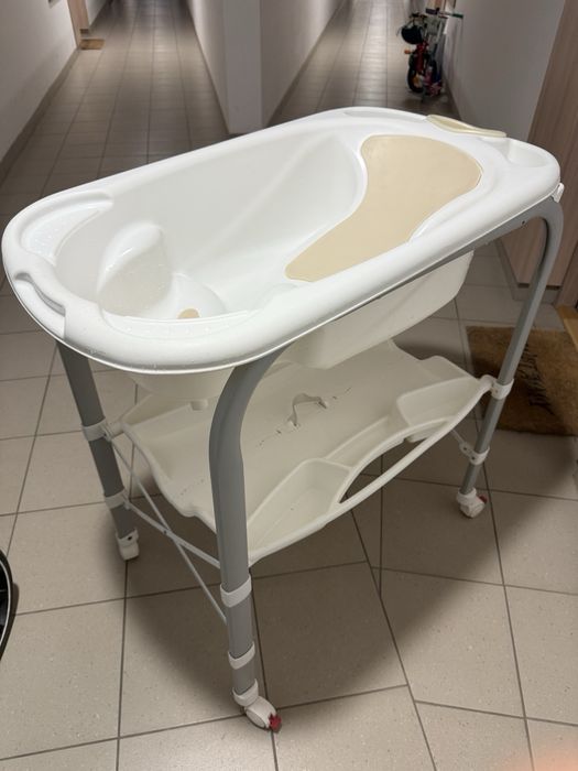 Wanienka ze stojakiem