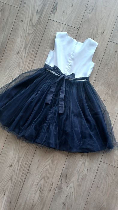 Sukienka SLY roz. 122 biało granatowa gratis rajstopy galowa tiulowa