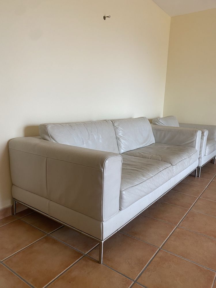 Conjunto de Sofás Cabedal Brancos