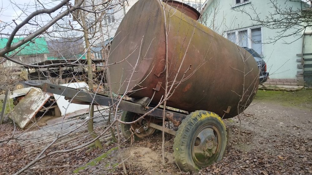 Бочка металева на колесах на 3т і 4т