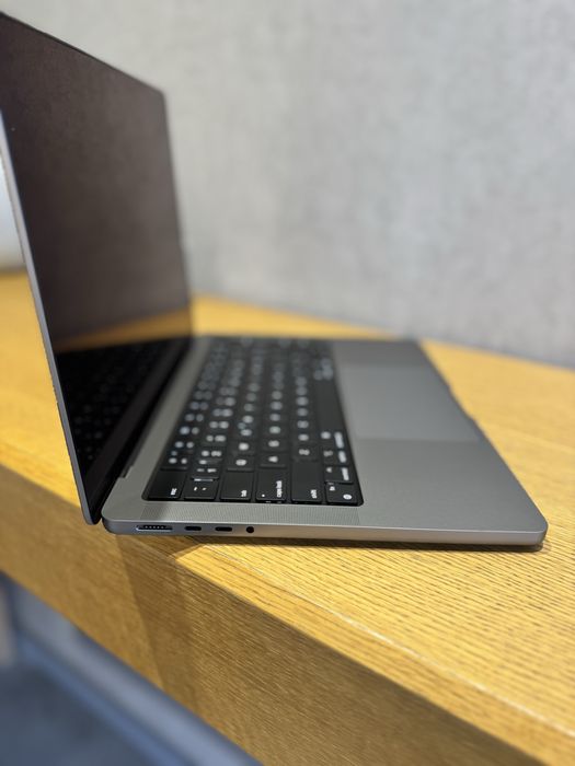 Apple MacBook Pro 14’ 2021 M1 Pro 16/1Tb Space Gray