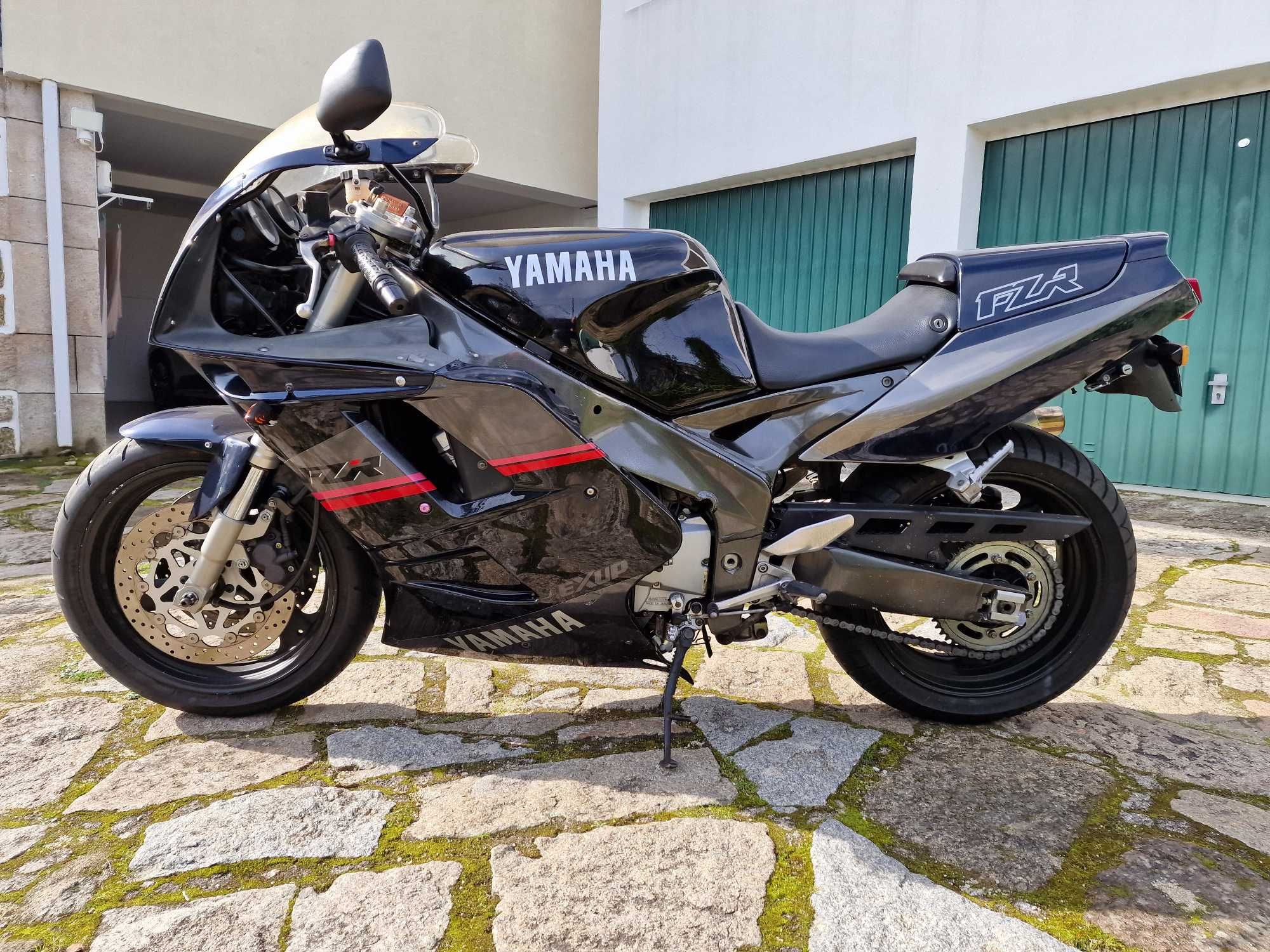 Yamaha FZR 1000 de 1992