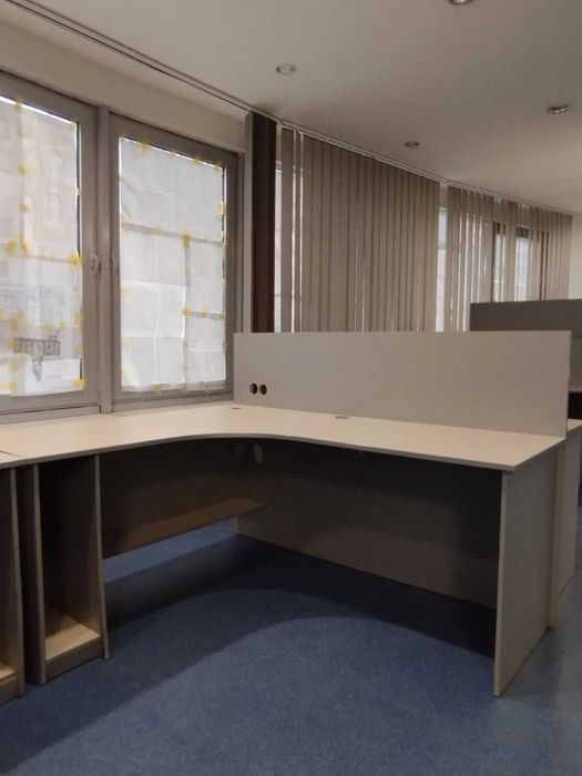 Офісні столи — вживані, різні моделі