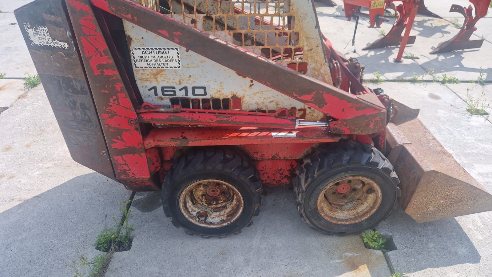 Gehl  1610 Bobcat 310 ładowarka